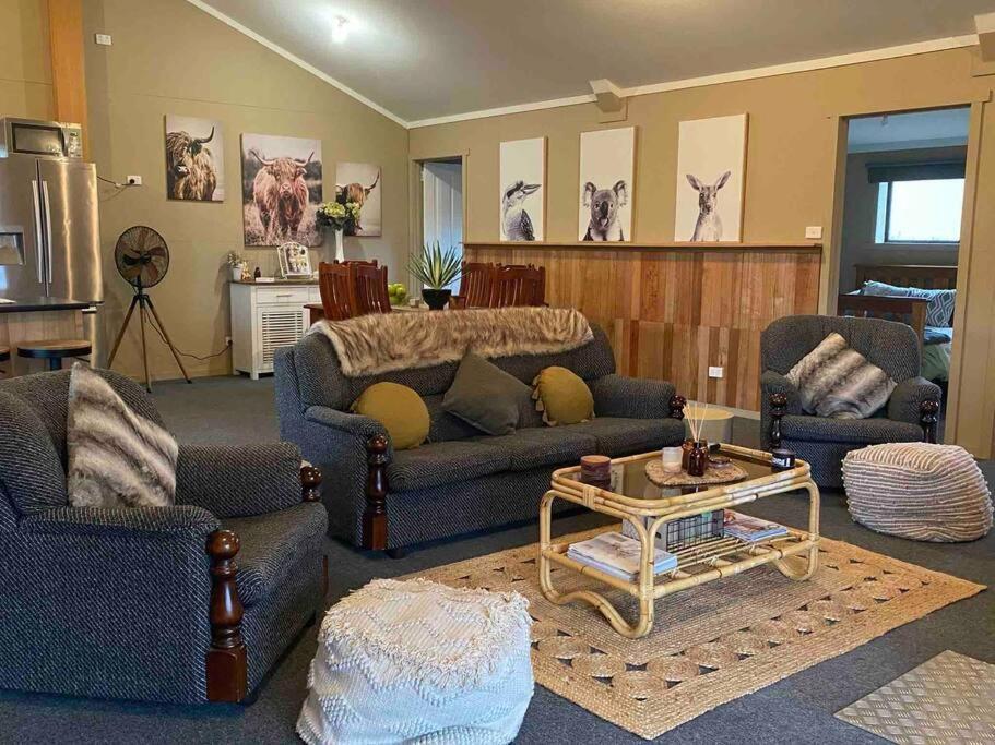 Great Lakes Wilderness Three Bedroom Home Miena Exterior photo